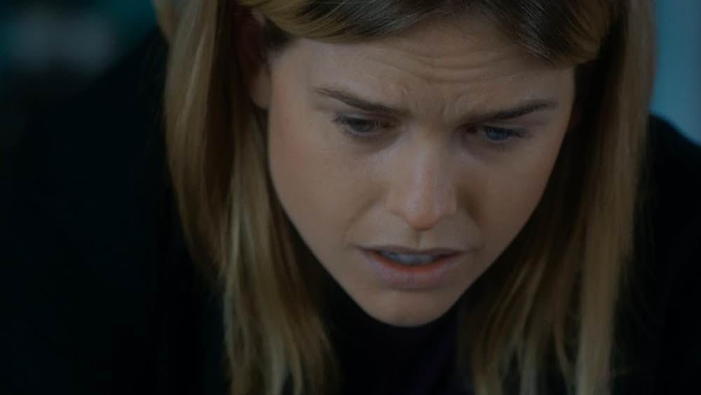 凍える夜に、盲目の殺し屋トポの画像