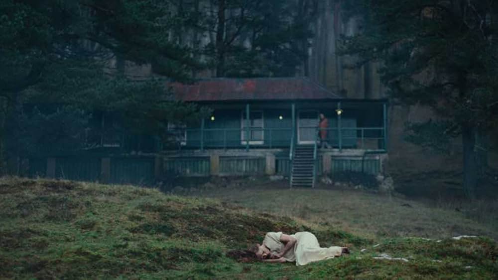 She Will（原題）の画像