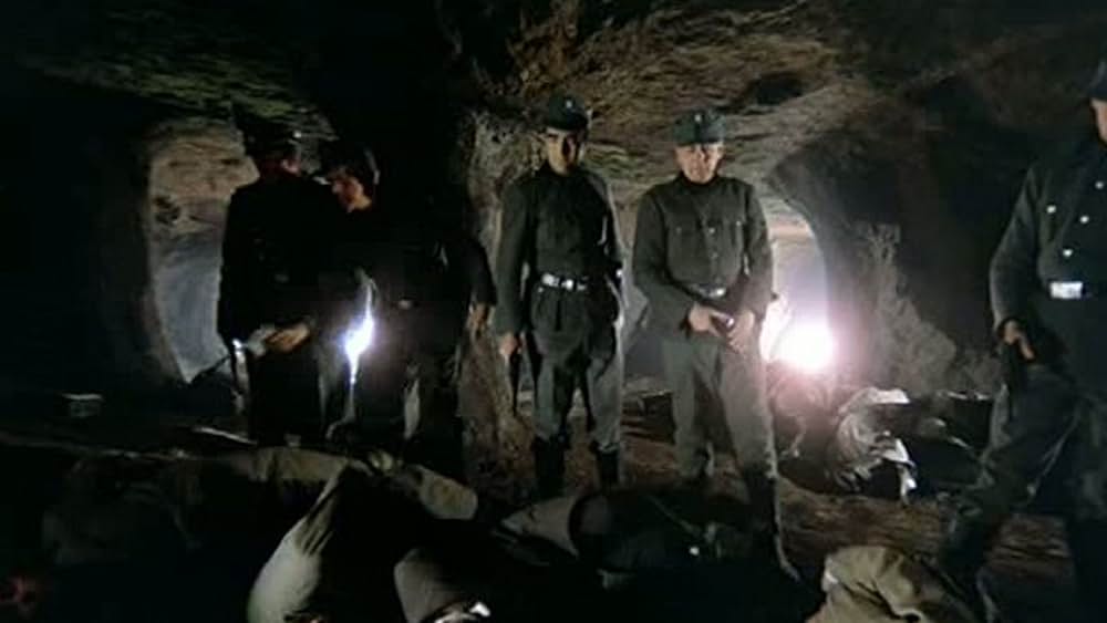 裂けた鉤十字／ローマの最も長い一日の画像