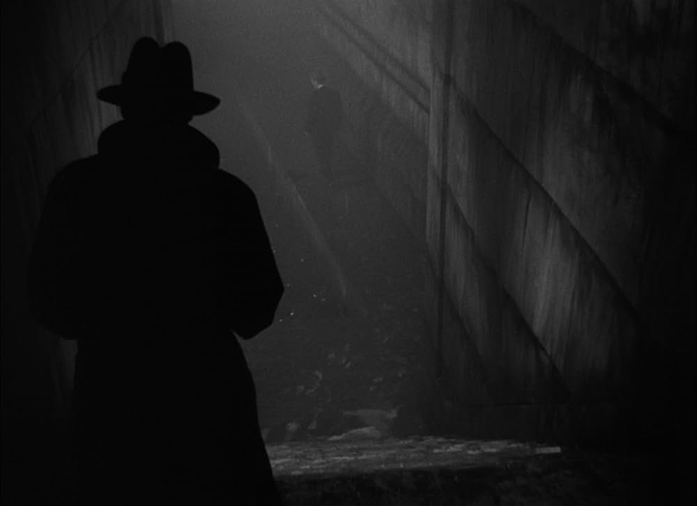 生命をむさぼる男の画像