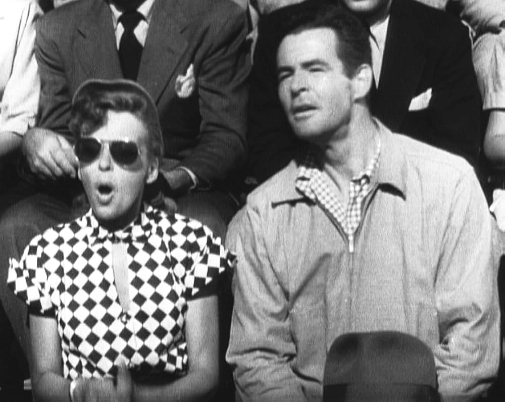 砂に咲くバラ／強く、速く、美しいの画像