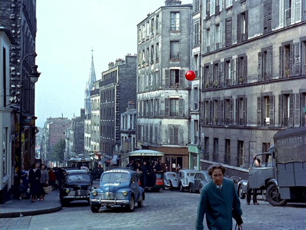 赤い風船の画像