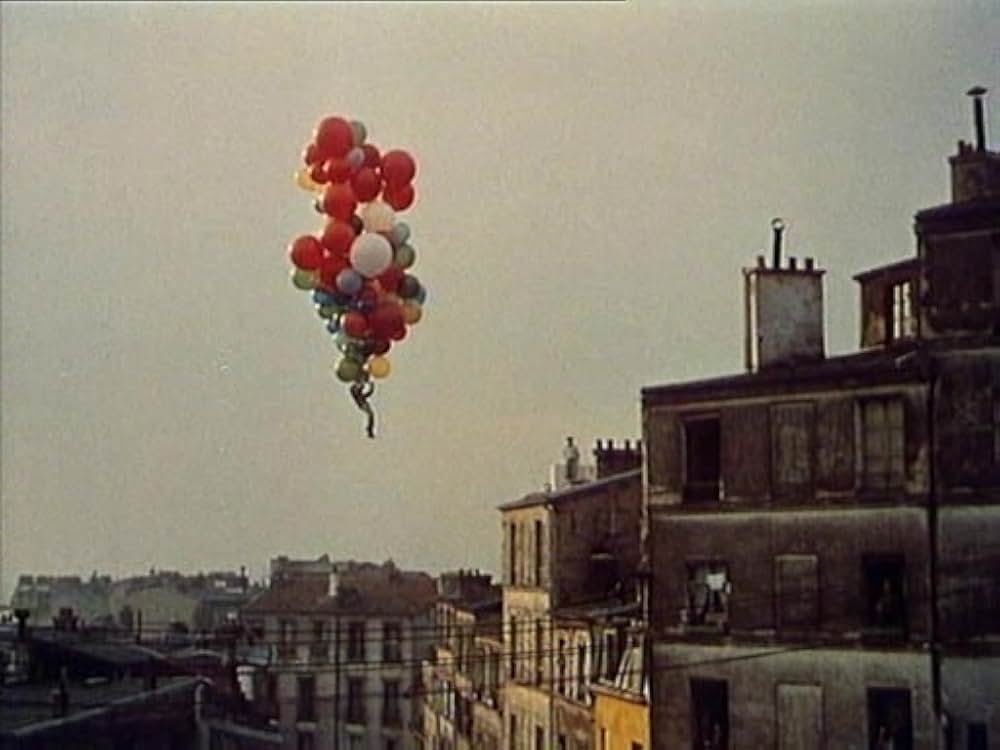 赤い風船の画像