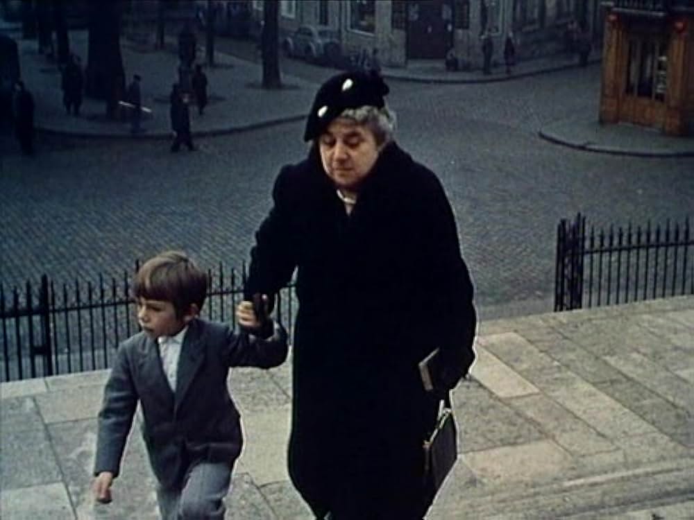 赤い風船の画像