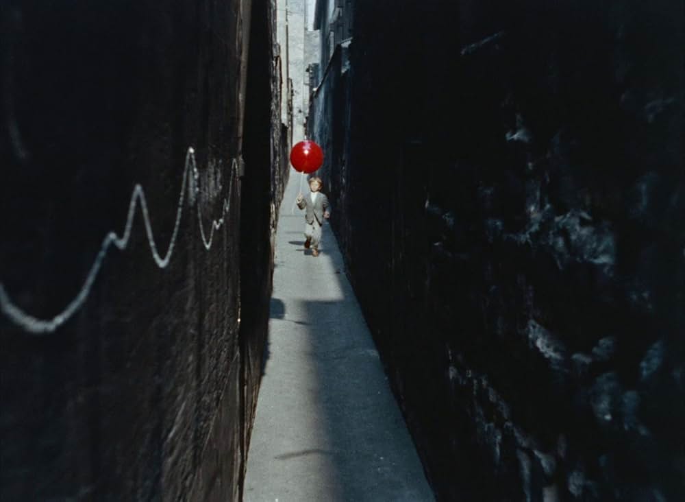 赤い風船の画像