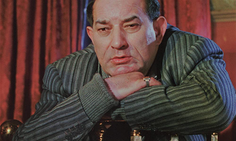 マダムと泥棒の画像