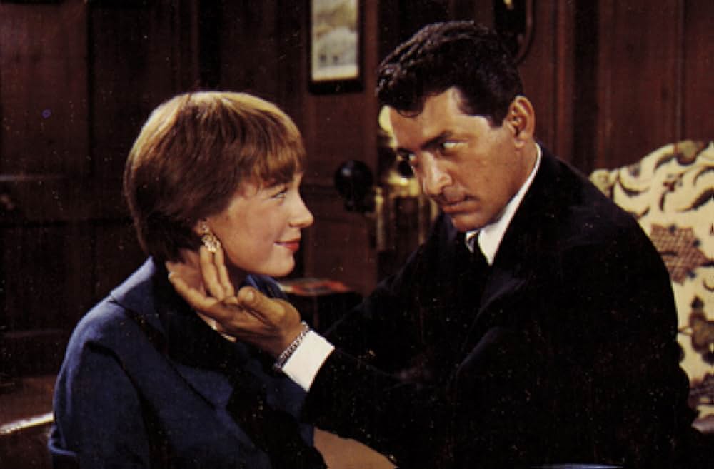 凡ては夜に始まるの画像