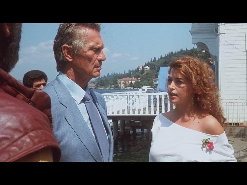 ホワイト・ファイア／200カラットのダイヤを獲れの画像