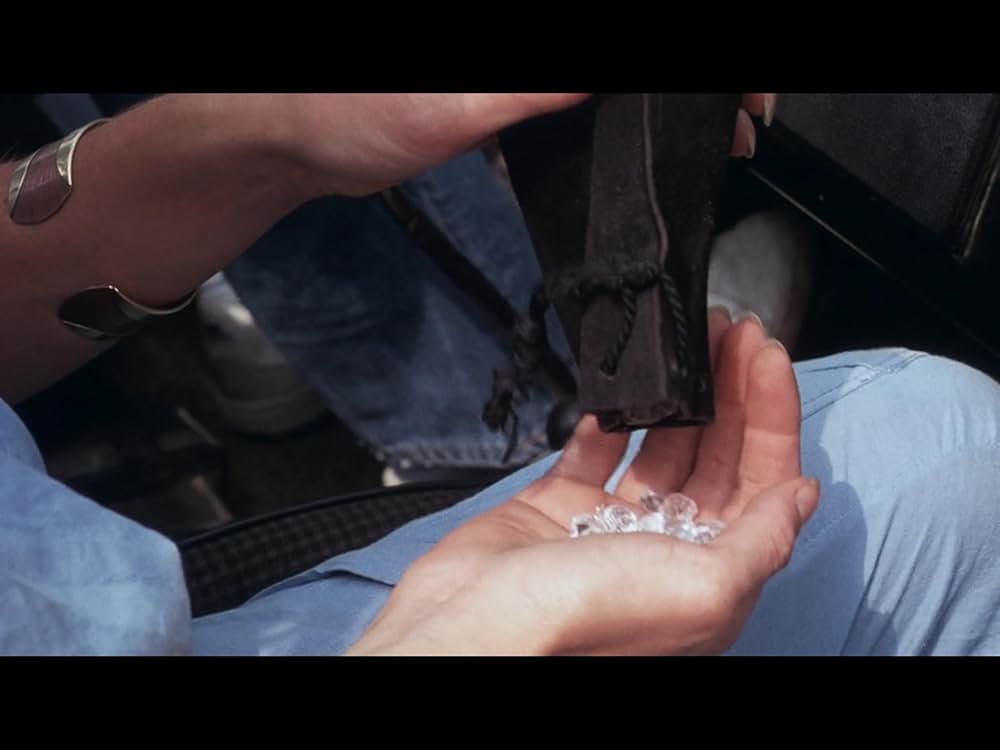 ホワイト・ファイア／200カラットのダイヤを獲れの画像