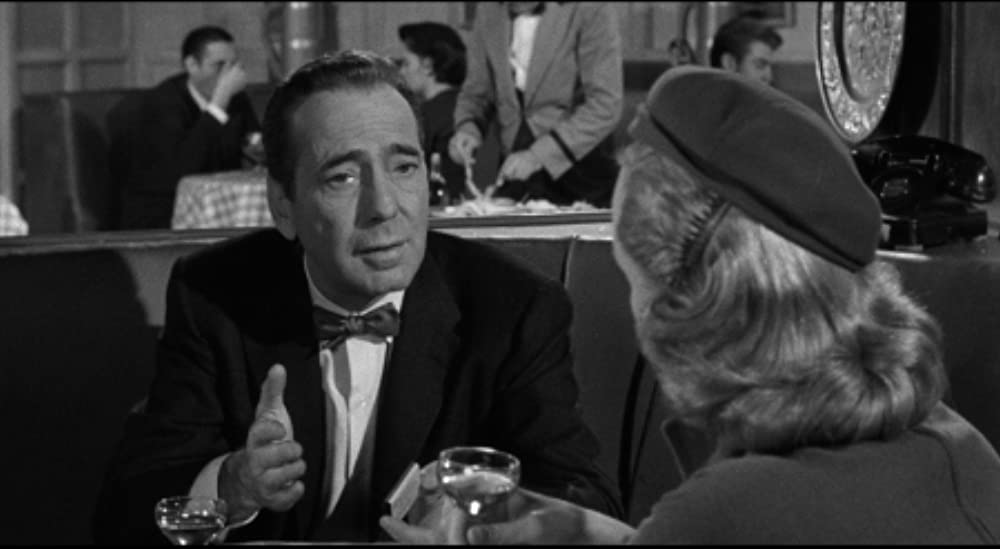 殴られる男の画像