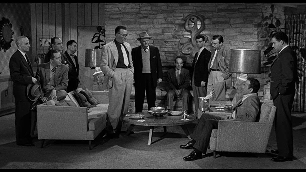 殴られる男の画像