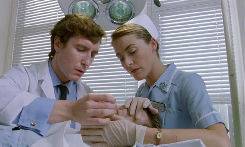 背徳の仮面の画像