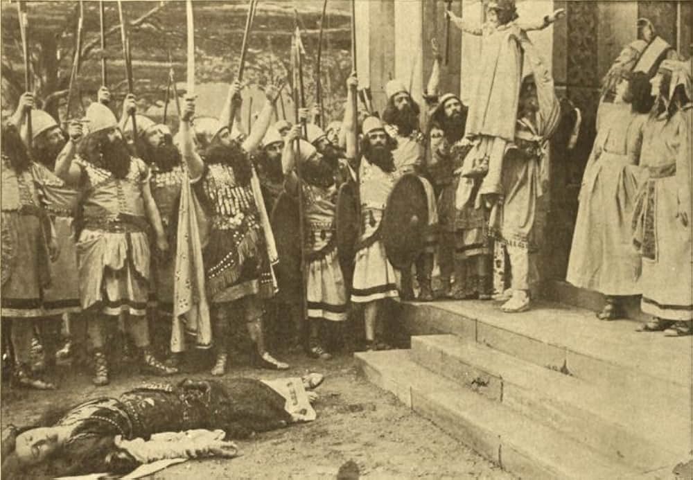 「エスセリア女王」の画像