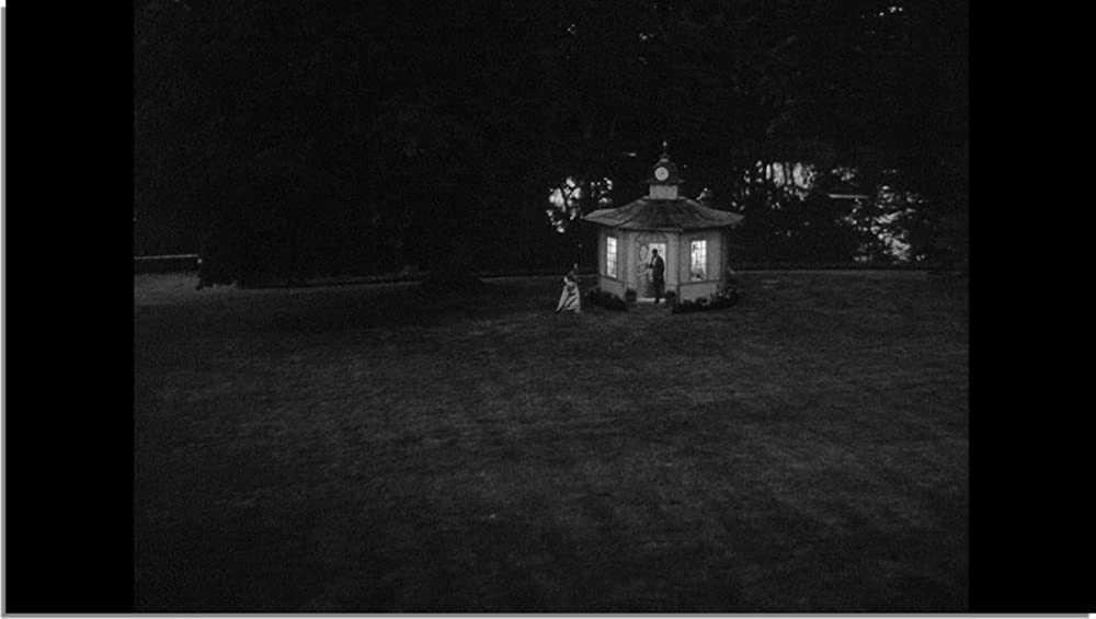 夏の夜は三たび微笑むの画像