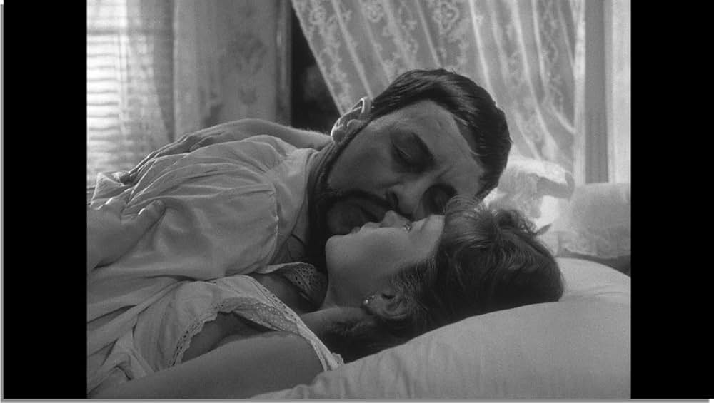 夏の夜は三たび微笑むの画像