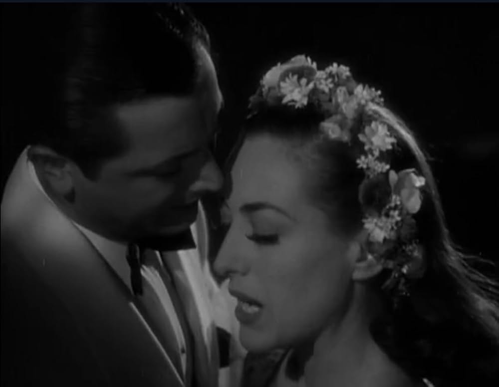 花嫁は紅衣装の画像