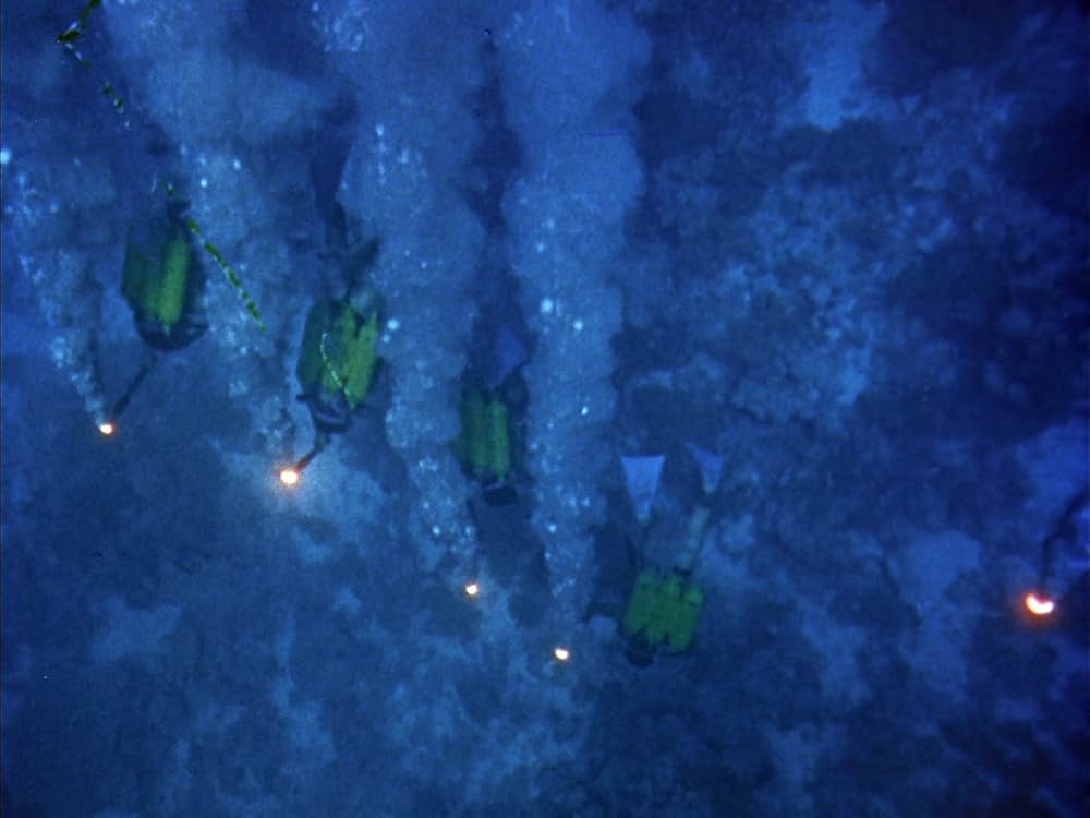 沈黙の世界の画像