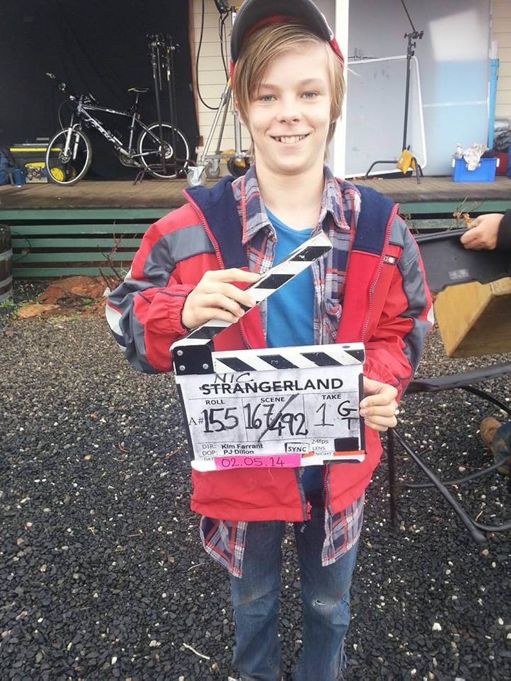 虹蛇と眠る女の画像