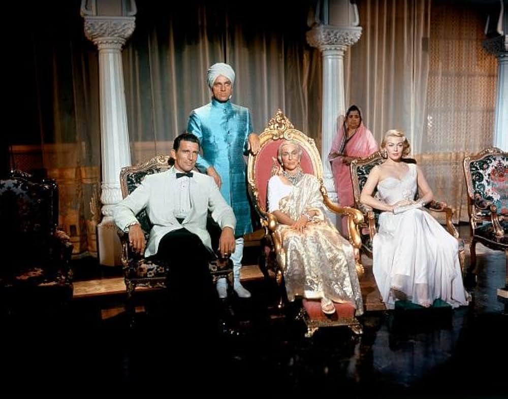 雨のランチプールの画像