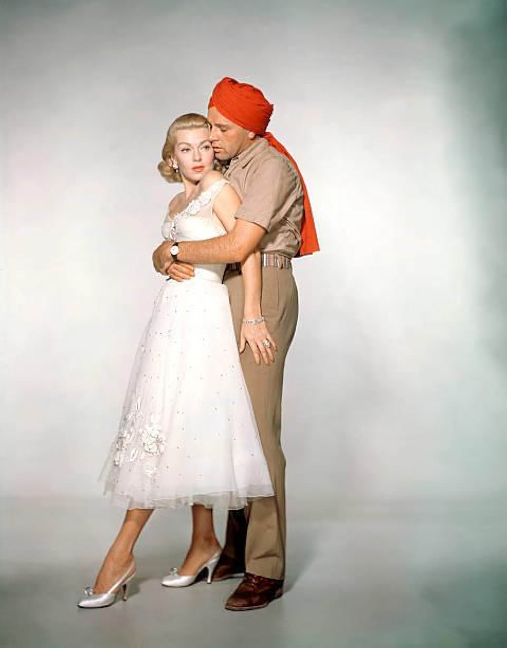 雨のランチプールの画像