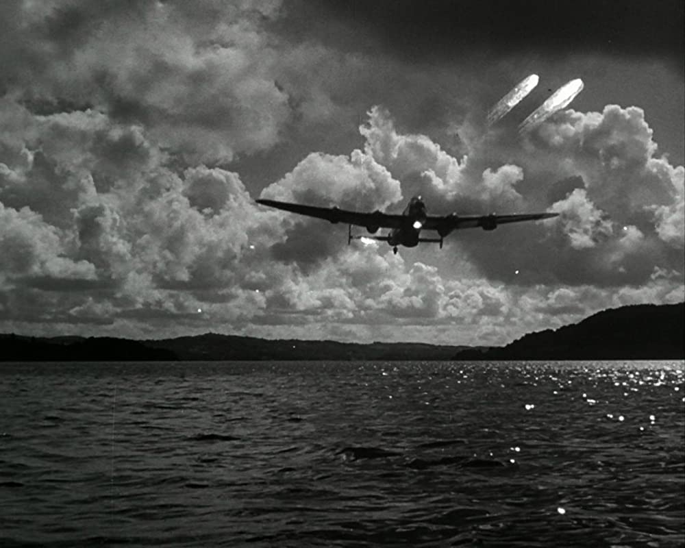 暁の出撃の画像