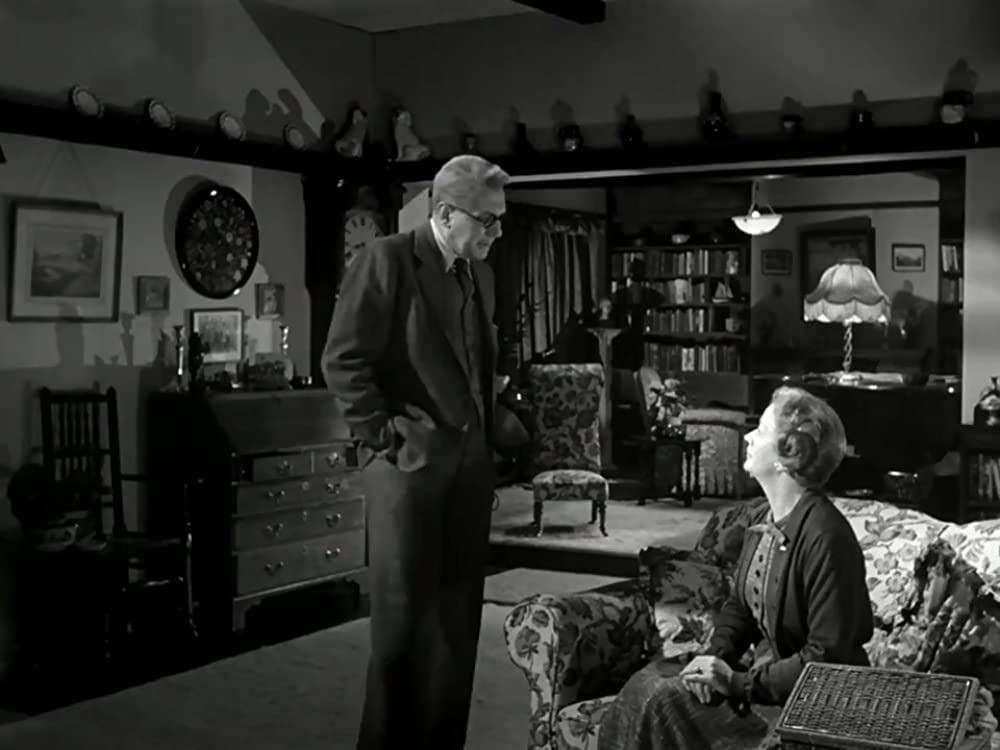 「暁の出撃」ウルスラ・ジーンズ & マイケル・レッドグレーブの画像