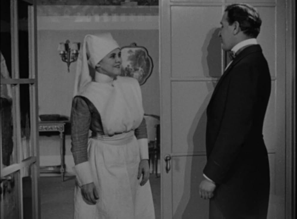 闇に住む女の画像