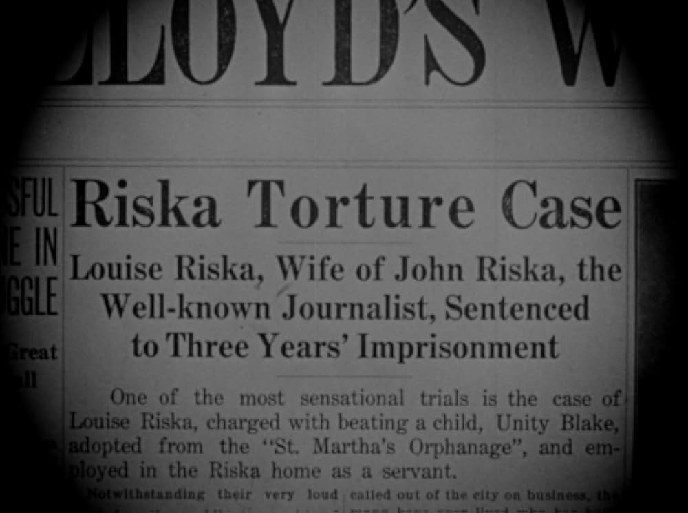 闇に住む女の画像