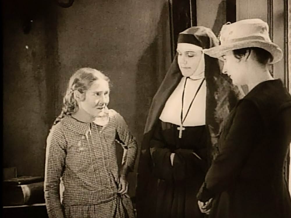 闇に住む女の画像