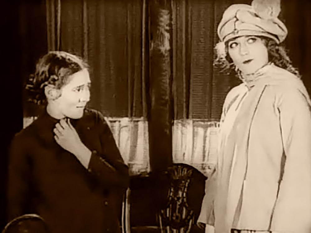 闇に住む女の画像