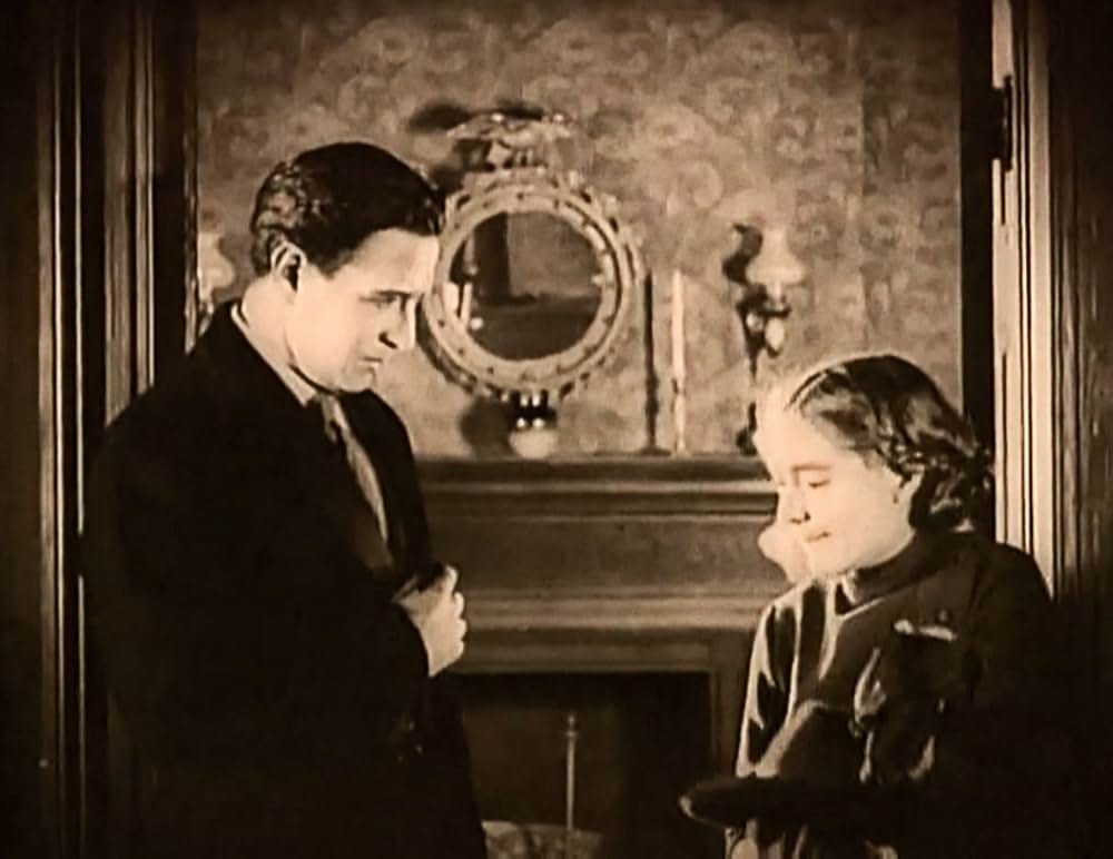 闇に住む女の画像