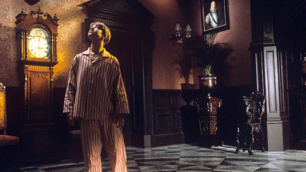 トムは真夜中の庭での画像