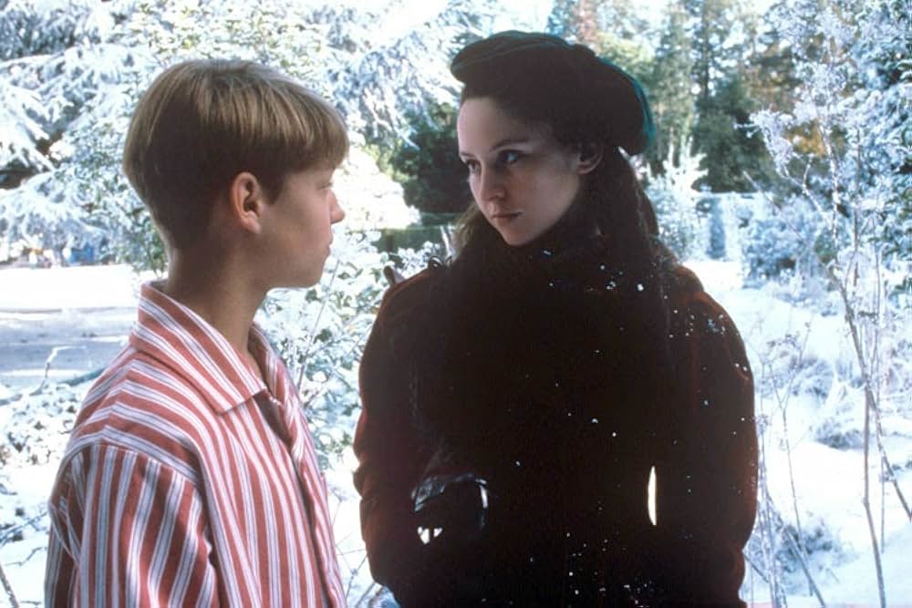 トムは真夜中の庭での写真