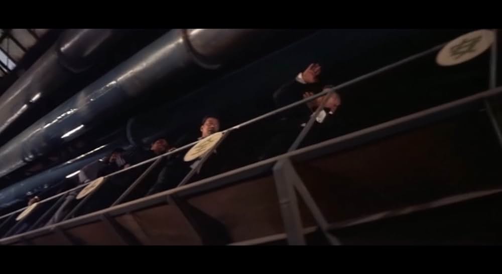 ドラゴンVS不死身の妖婆の画像