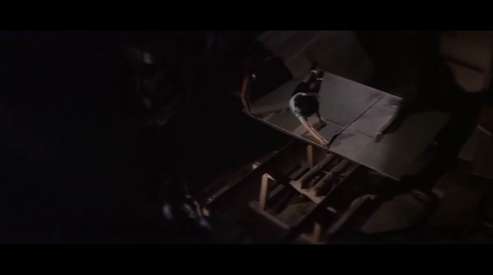 ドラゴンVS不死身の妖婆の画像