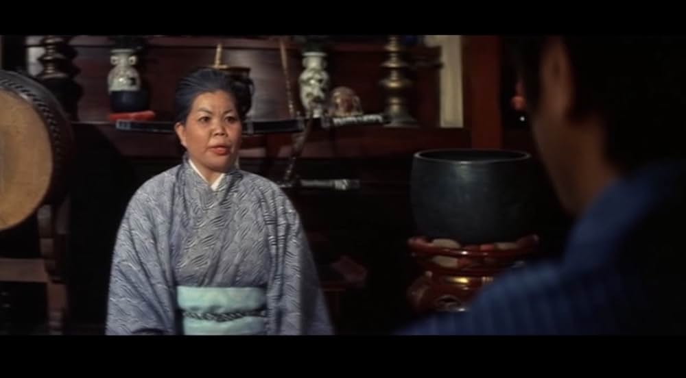 ドラゴンVS不死身の妖婆の画像