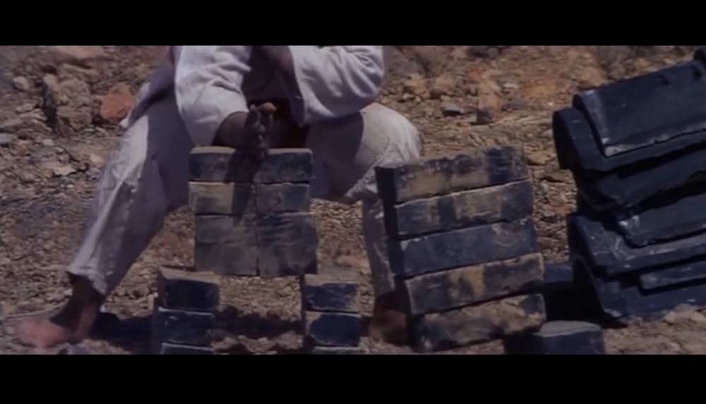 ドラゴンVS不死身の妖婆の画像