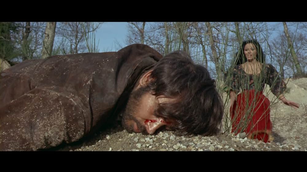 十字架の長い列の画像