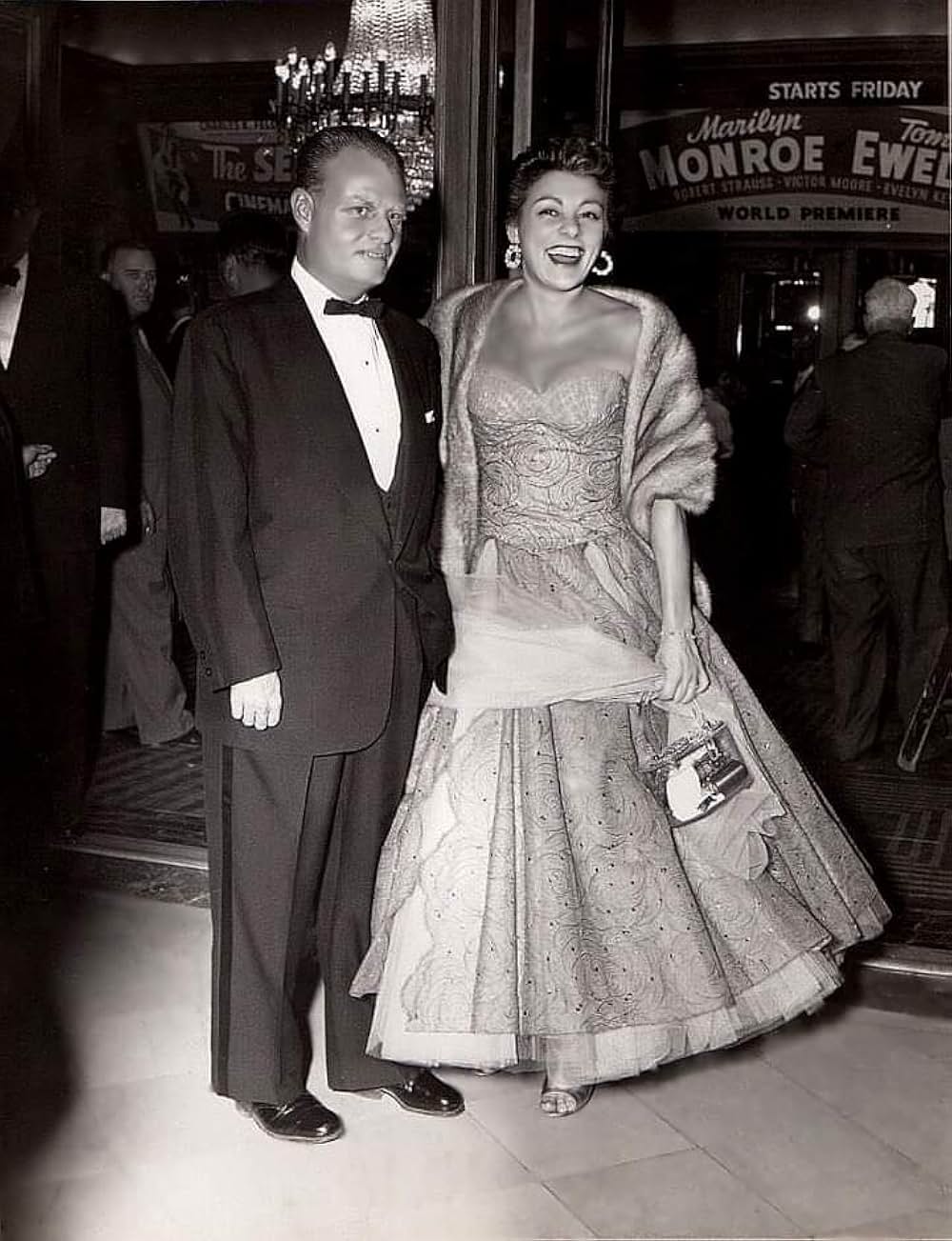 明日泣くの画像