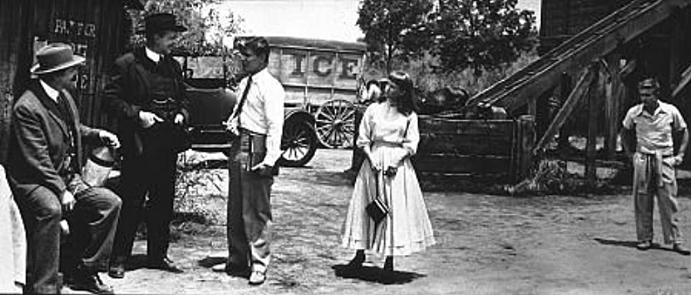 「エデンの東」ジェームズ・ディーン & リチャード・ダバロス & ジュリー・ハリス & レイモンド・マッセイの画像