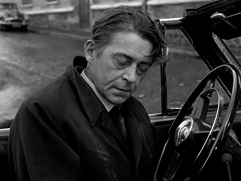 男の争いの画像