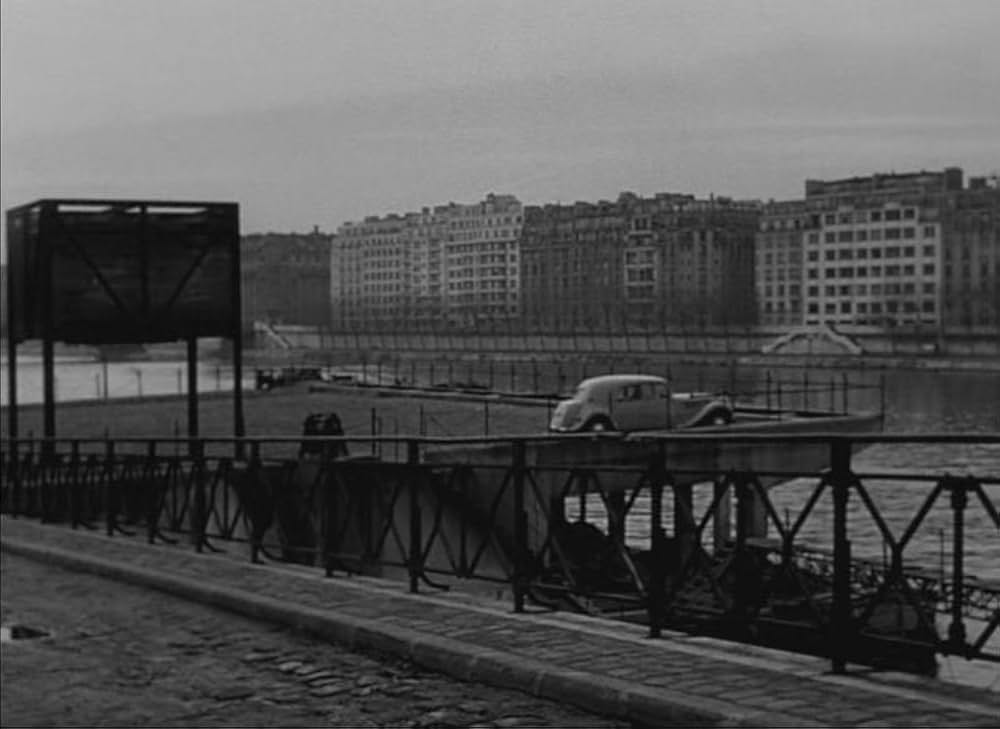 男の争いの画像