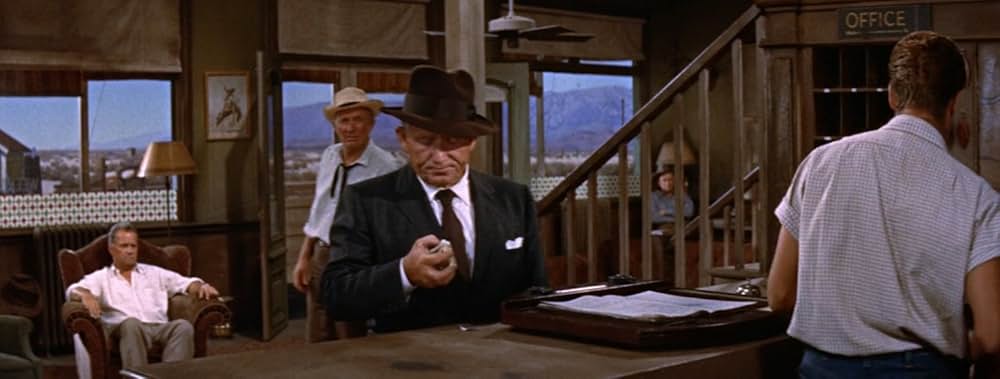 日本人の勲章の画像