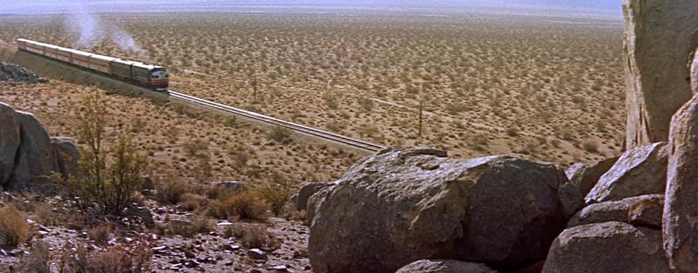 日本人の勲章の画像