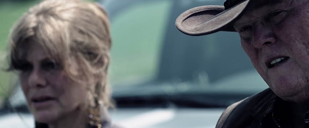 ケージ 檻の中の女の画像