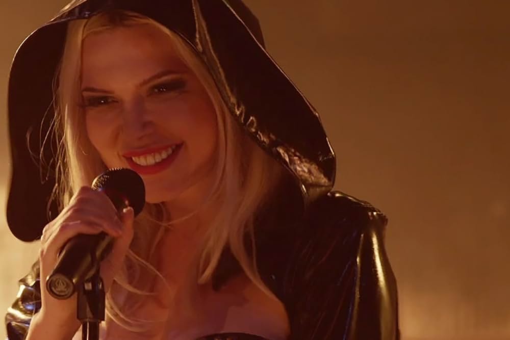 ケージ 檻の中の女の画像