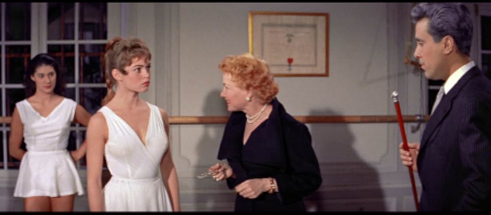 この神聖なお転婆娘の画像