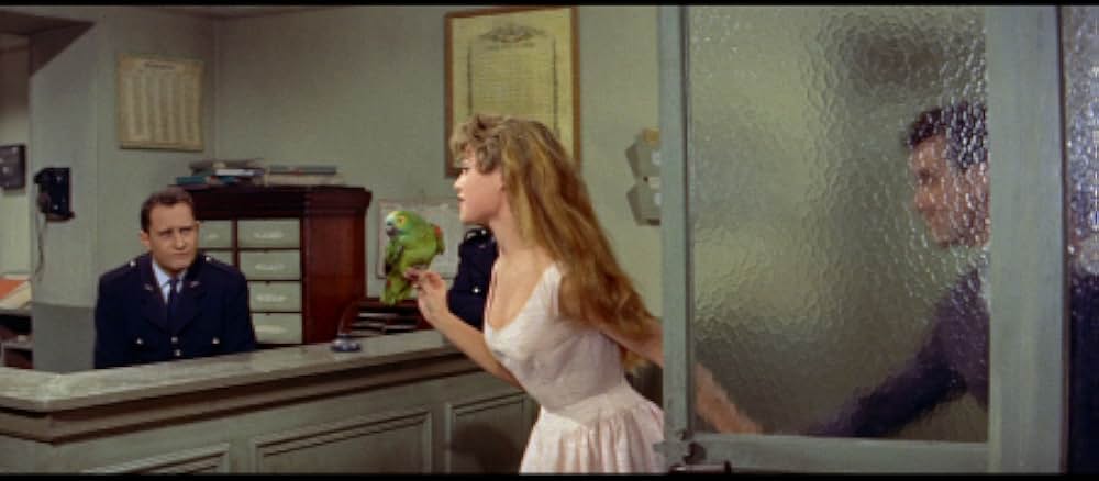 この神聖なお転婆娘の画像