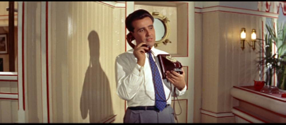 この神聖なお転婆娘の画像