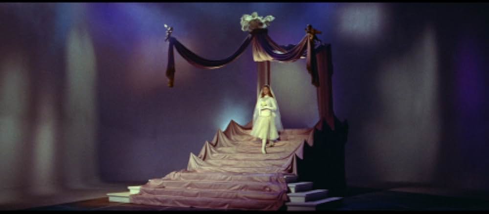 この神聖なお転婆娘の画像